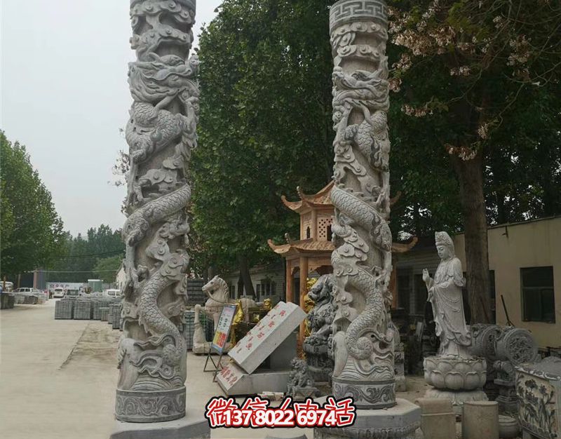 龍柱石雕,裝點寺廟門前 龍柱石雕,裝點寺廟門前