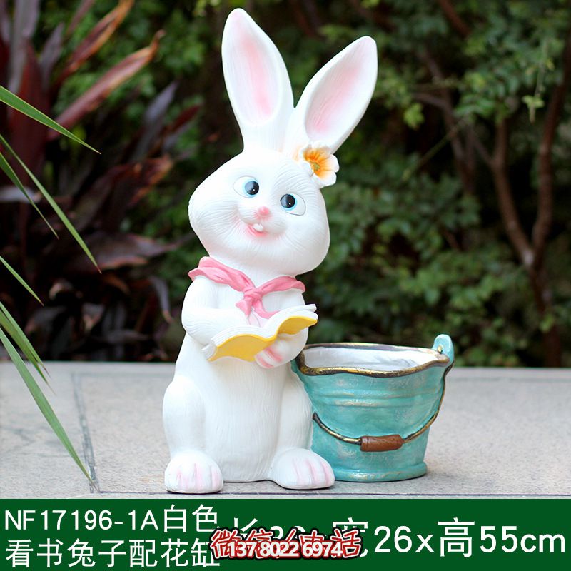 玻璃鋼兔子雕塑，為公園增色