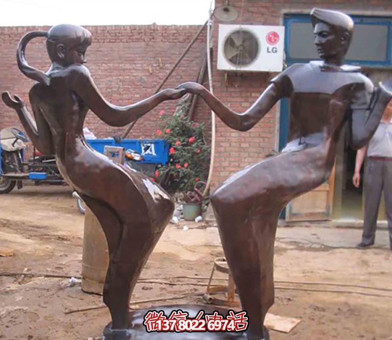 玻璃鋼仿雕塑抽象人物跳舞雕塑給情侶帶來更多的浪漫 玻璃鋼仿雕塑抽象人物跳舞雕塑給情侶帶來更多的浪漫