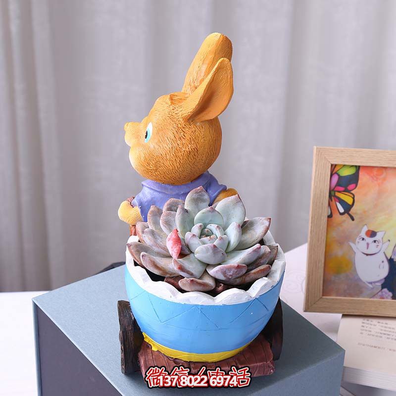 玻璃鋼兔子雕塑拉花盆，讓客廳擺件變得更有格調(diào)