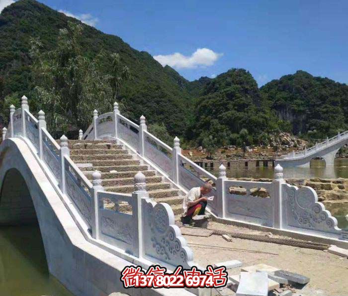 石拱橋，精美漢白玉欄桿，美景美景