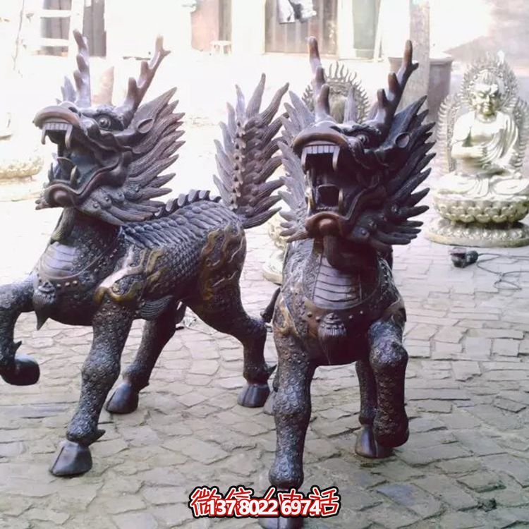 不銹鋼雕塑——精美的麒麟，奔跑、吼叫的象征