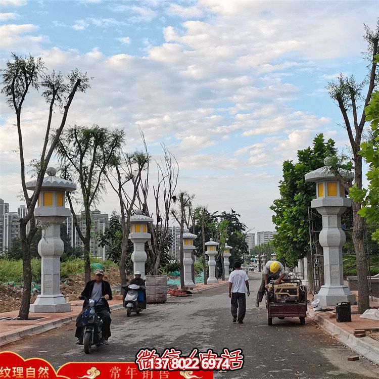 精美絕倫的大型石雕燈籠，專為園林路燈定制