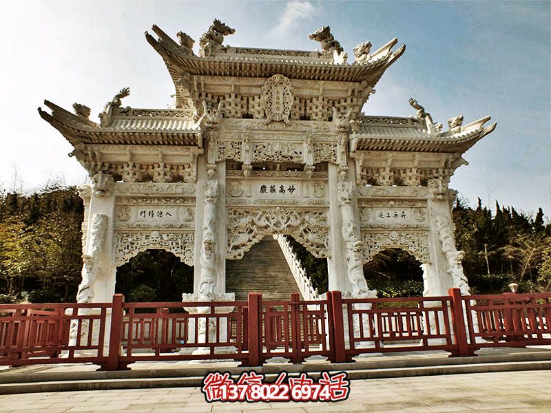 南海砥柱高莊嚴(yán)，漢白玉精美浮雕