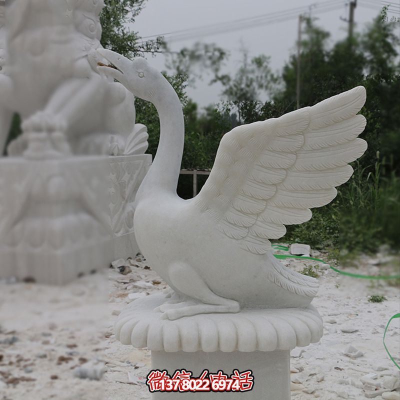 戶外漢白玉石雕展翅飛翔的天鵝雕塑 戶外漢白玉石雕展翅飛翔的天鵝雕塑