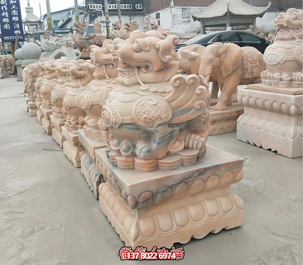 小區別墅晚霞紅石雕辟邪貔貅雕塑 小區別墅晚霞紅石雕辟邪貔貅雕塑